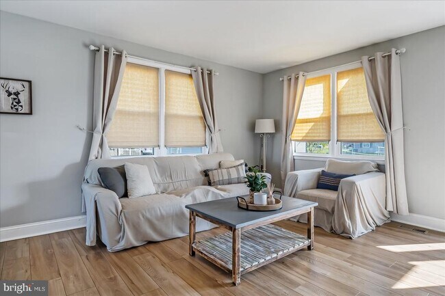 Building Photo - 6934 River Drive Rd