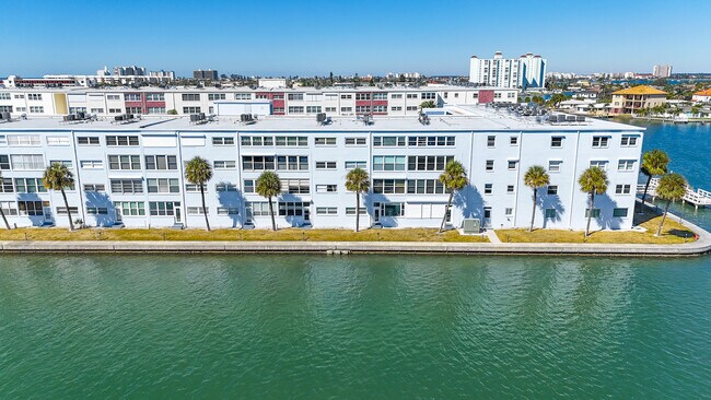 Building Photo - 5555 Gulf Blvd