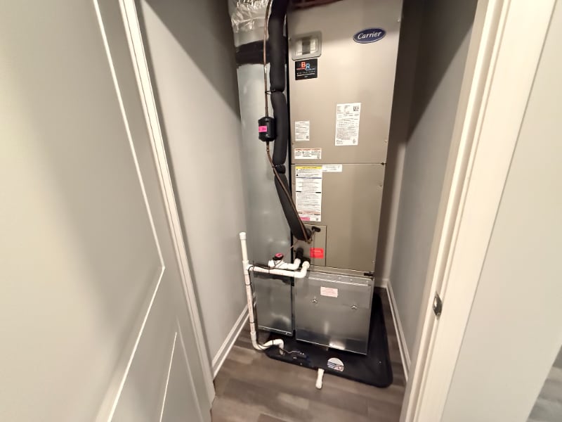 Building Photo - 213 Lowell Ave