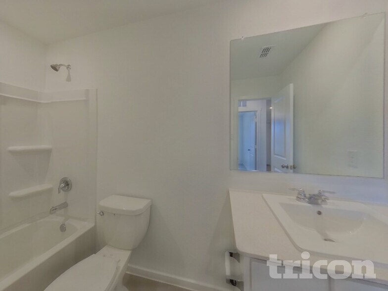 Building Photo - 10704 Dusty Rnch Rd