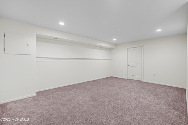 Building Photo - 144 New Cedar Ln