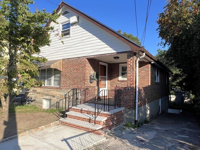 Primary Photo - 18 Cresthill Rd