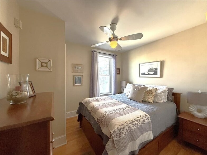 Building Photo - 3 Howard St