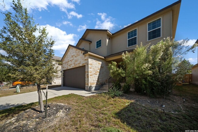 Building Photo - Open Floor Plan 4 Bed/2.5 Bath Home in Alamo Ranch