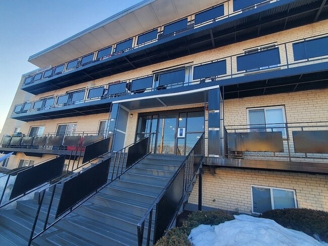 Building Photo - 760 Cummins Hwy