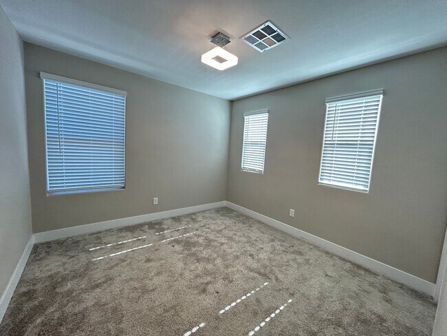 Building Photo - Modern Luxury Mesquite, NV Home!