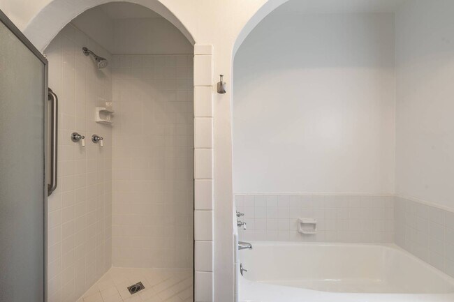 Building Photo - 4213 Wilkinson Ave