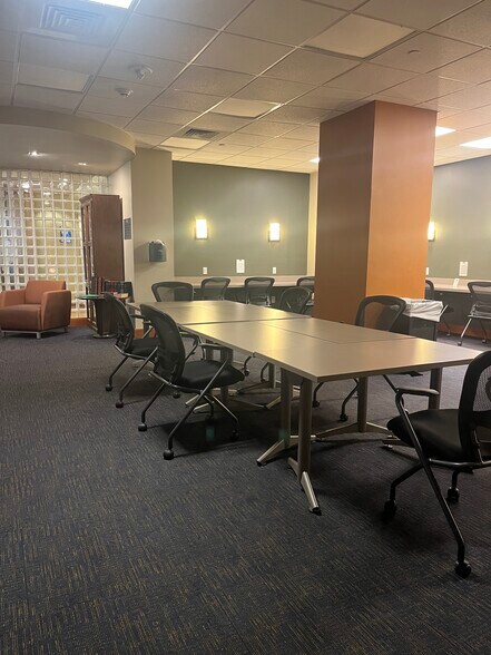 Business center with wifi and party room with full kitchen - 2601 Pennsylvania Ave