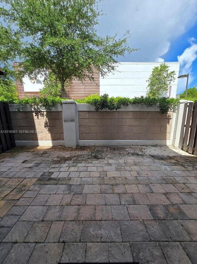 Building Photo - 5810 NW 104th Path