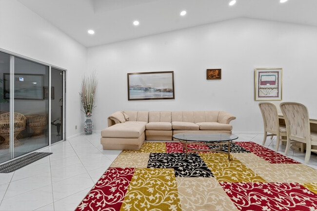 Building Photo - 6147 Waldwick Cir