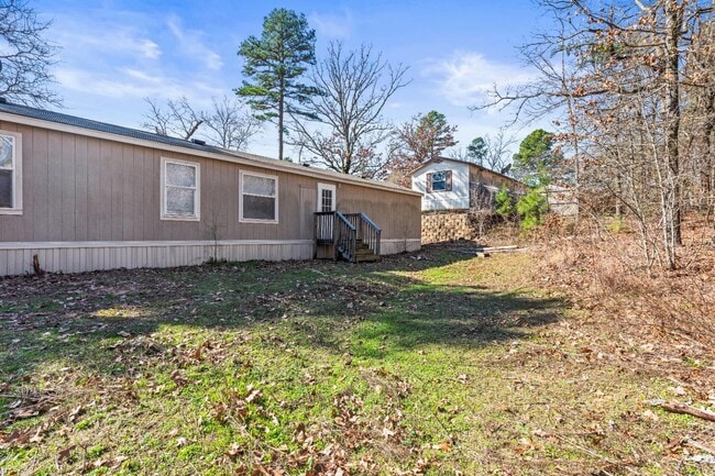 Building Photo - 15630 Country Walk Dr