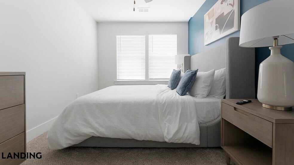 Building Photo - 1060 Orangeburg Rd