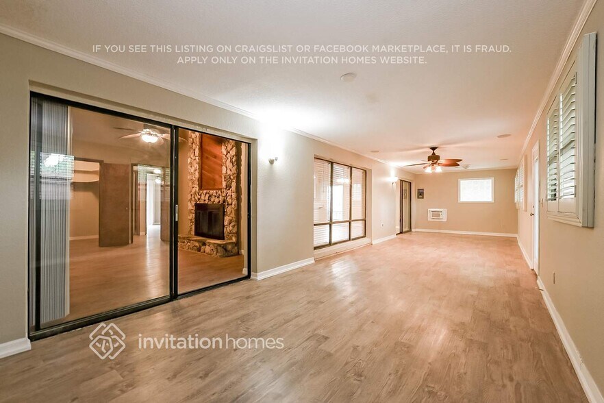 Building Photo - 1124 Dappled Elm Ln