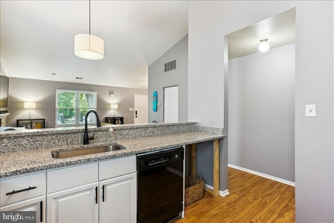 Building Photo - 13348 Neerwinder Pl