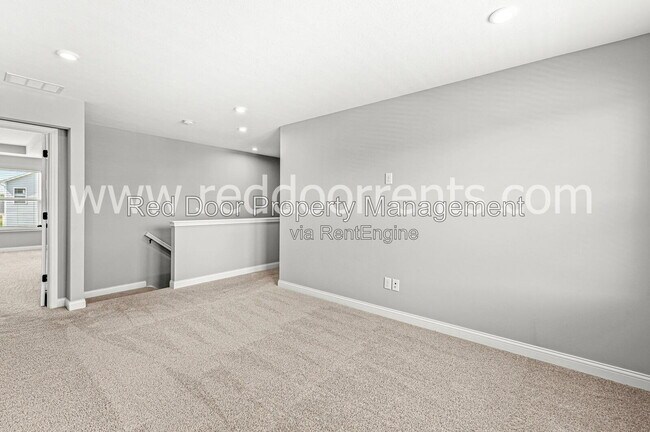 Building Photo - 15648 W Rail Dr