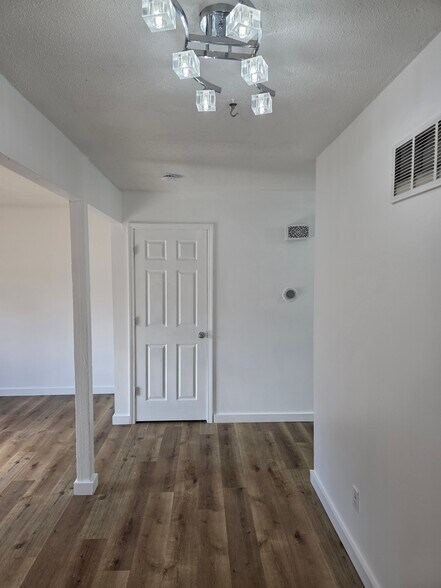 Building Photo - 11260 College Ave