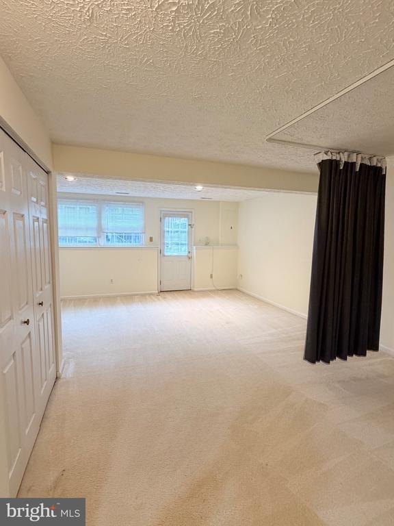 Building Photo - 3758 Mazewood Ln