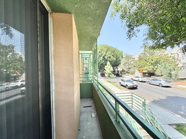Building Photo - 1225 N Cherokee Ave