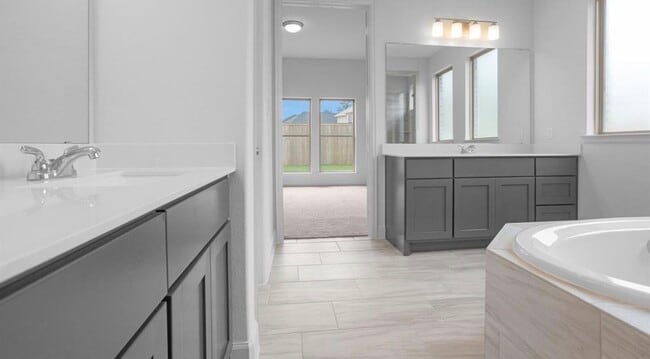 Building Photo - 14715 Band Tailed Pigeon Ct