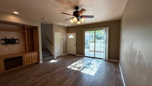 Building Photo - 4006 Craven Rd