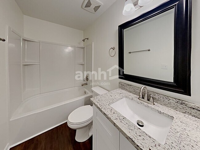 Building Photo - 3321 Milkweed Dr
