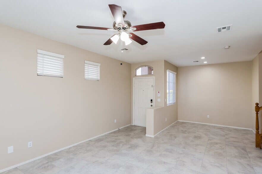 Building Photo - 481 Painted Sage Ct