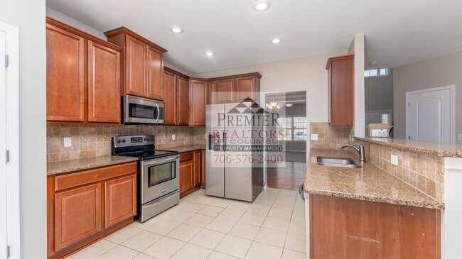 Building Photo - 7331 San Vista Dr