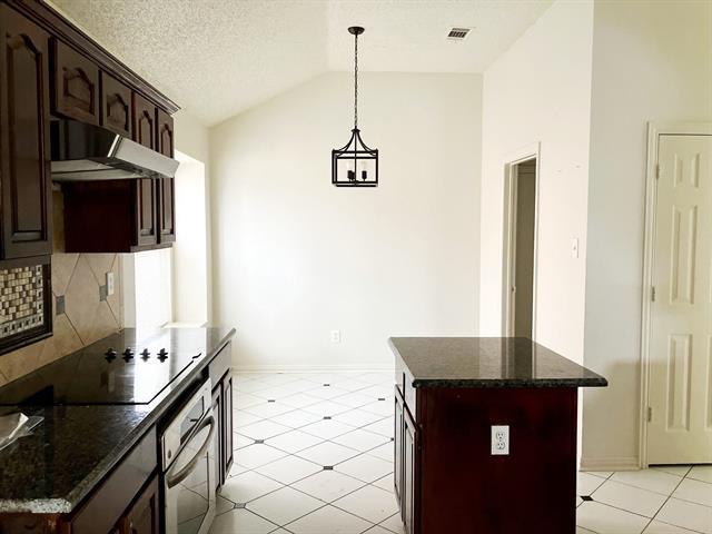 Building Photo - 6006 Team Ct