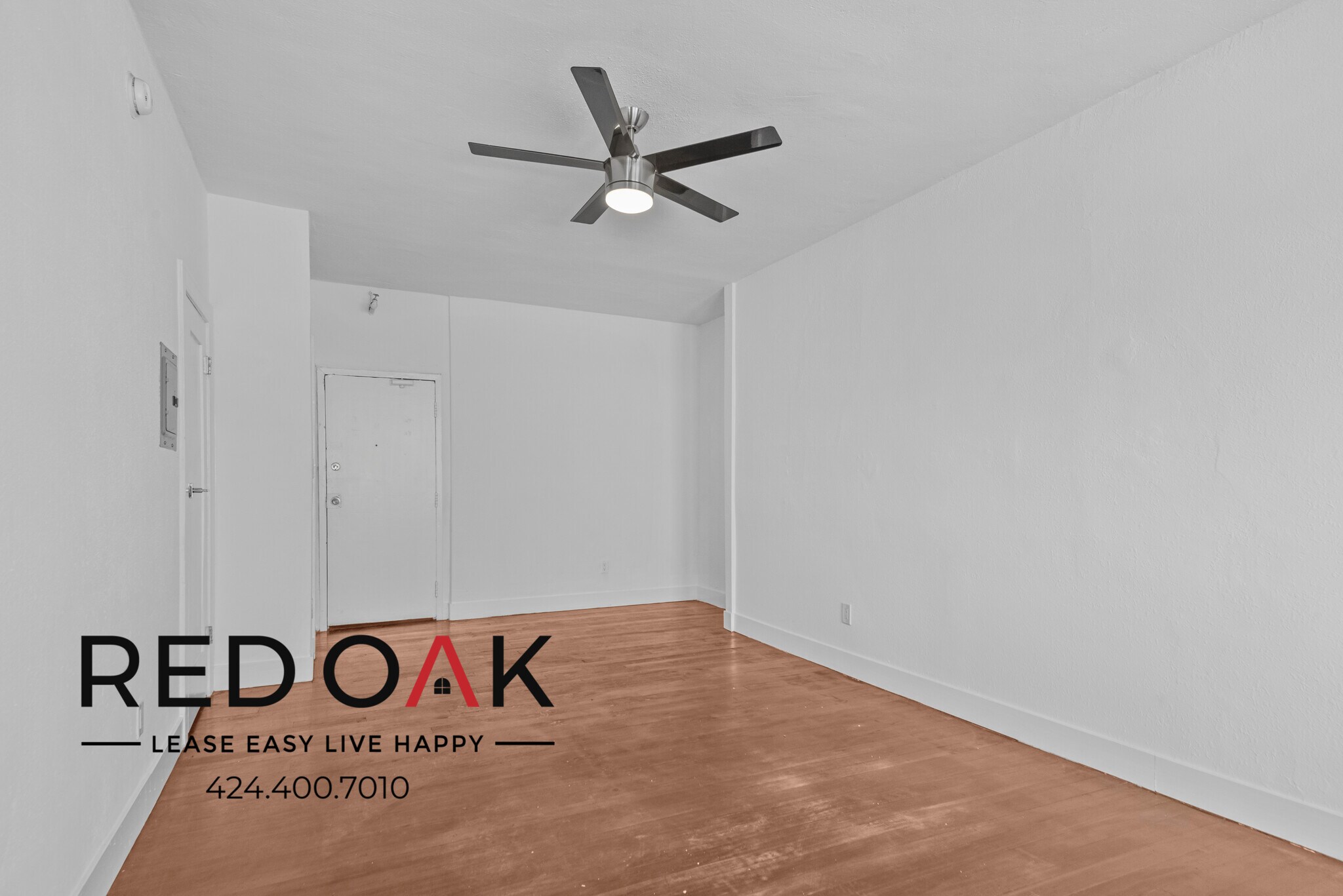 Building Photo - 5407 Sierra Vista Ave