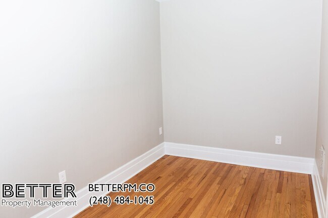 Building Photo - Modern Living in Mexicantown