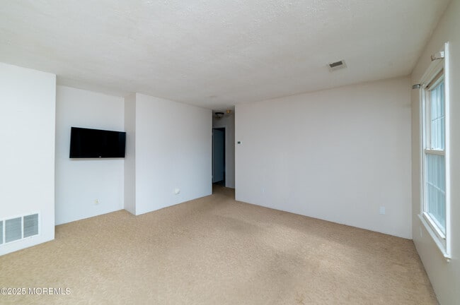 Building Photo - 55 Frontier Way