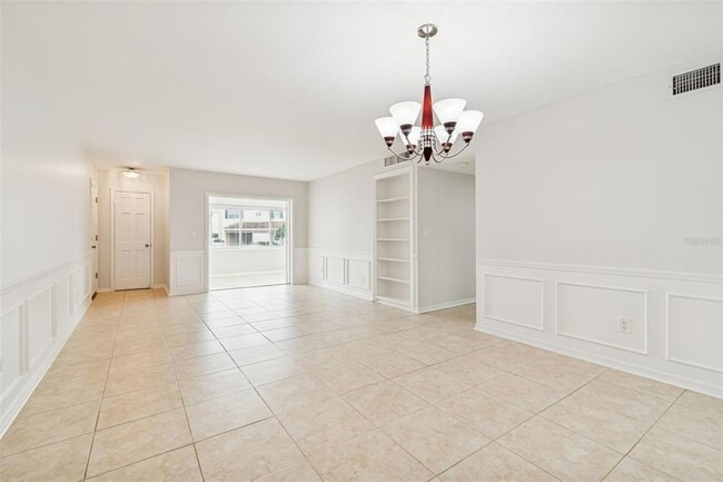 Building Photo - 10375 Carrollwood Ln