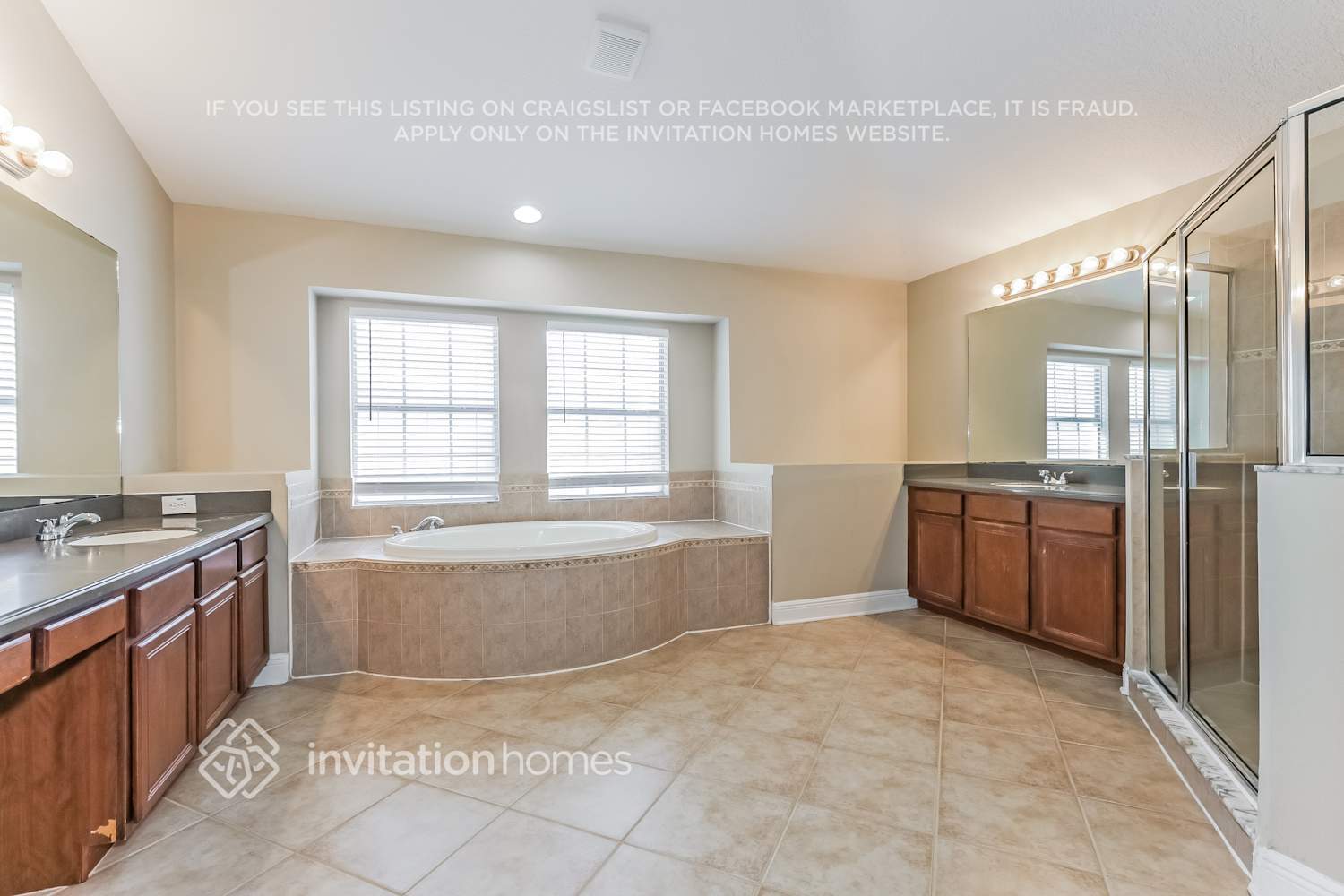Building Photo - 6625 Thornton Palms Dr