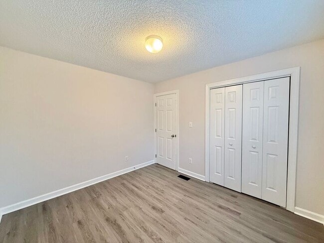 Building Photo - 925 Borage Dr