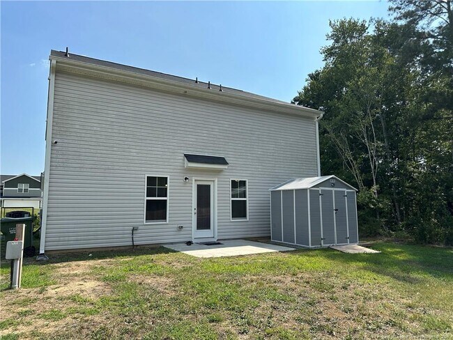 Building Photo - 51 Pomeranian St
