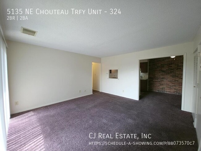 Building Photo - 5135 NE Chouteau Trafficway