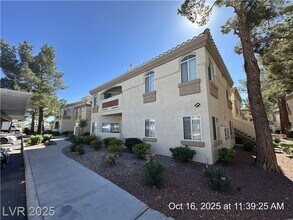 Building Photo - Fantastic Southwest first-floor unit in a ...