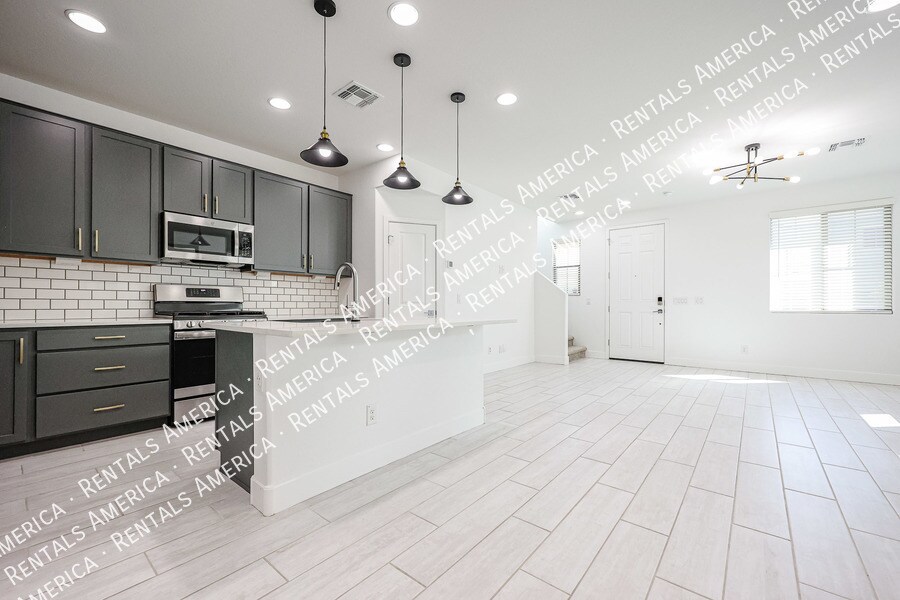 Building Photo - 1656 S 83rd Way