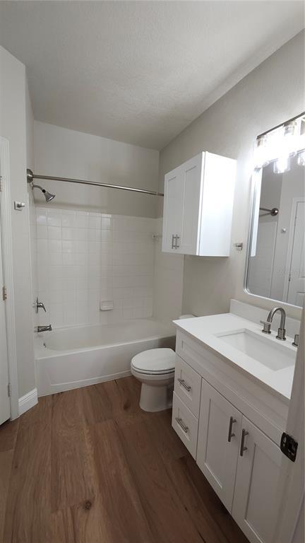 Building Photo - 5813 Legacy Crescent Pl