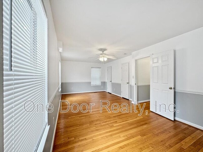 Building Photo - 285 Merrimac Trail