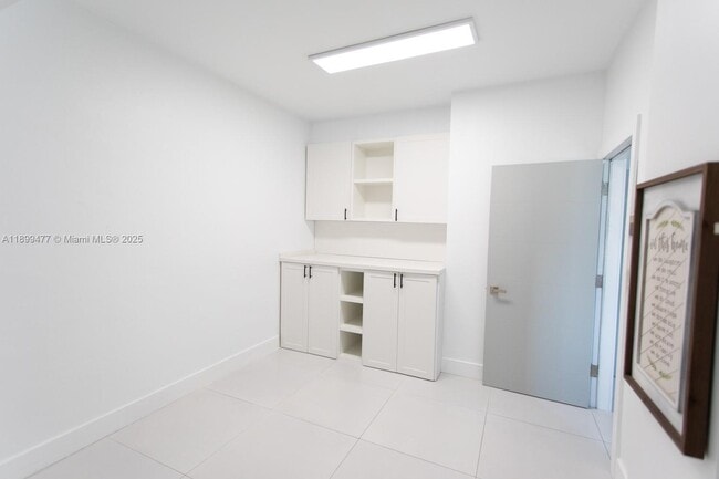 Building Photo - 14219 SW 126th Pl