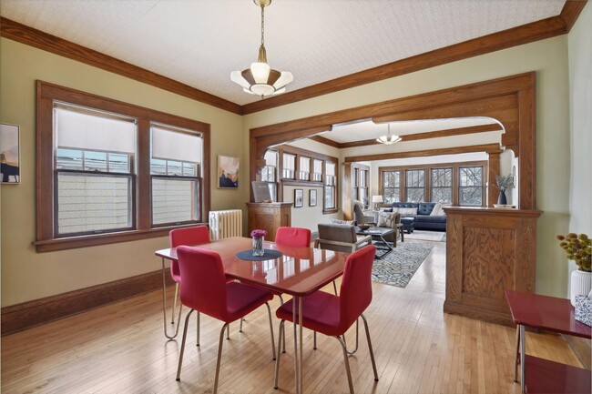 Building Photo - 3006 W 44th St