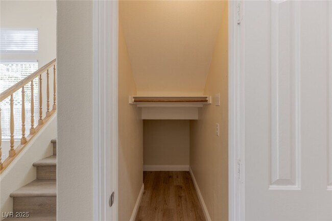 Building Photo - 10382 Cherry Brook St