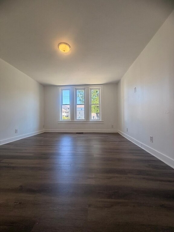 Building Photo - 416 Middleboro Ave