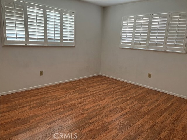 Building Photo - 235 Green Oaks Dr