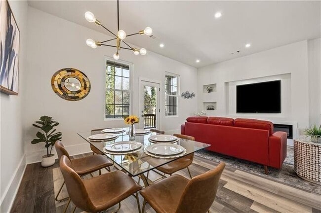 Building Photo - 3165 Dogwood Dr