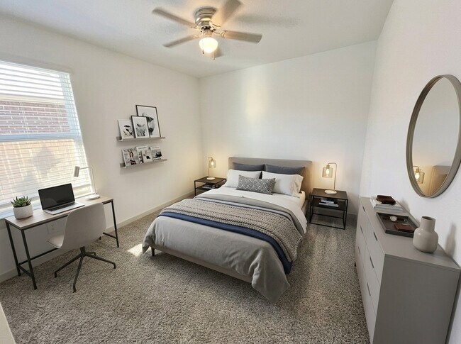 Building Photo - 6811 Fleetwood Crescent Wy