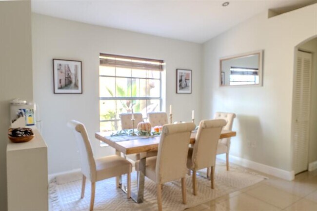 Building Photo - 1334 NW 125th Terrace