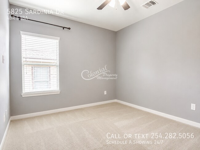 Building Photo - 5825 Sardinia Dr