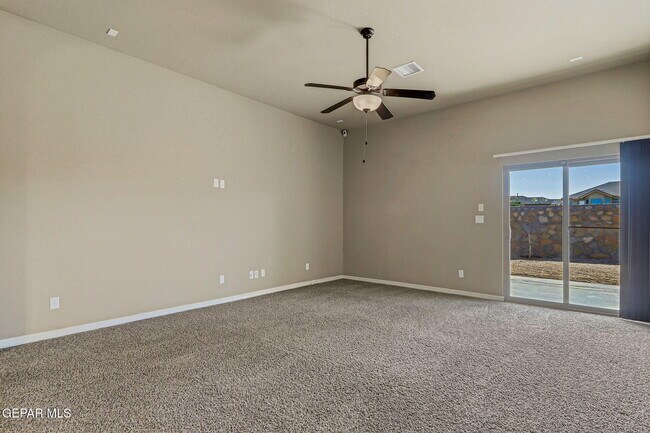 Building Photo - 3133 Clearbrook